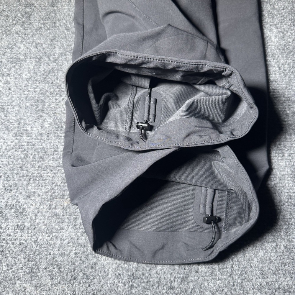 REI Cargo Hiking Pants Men's Size XL 34L Black Performance Stretch Belted Logo - Picture 14 of 14